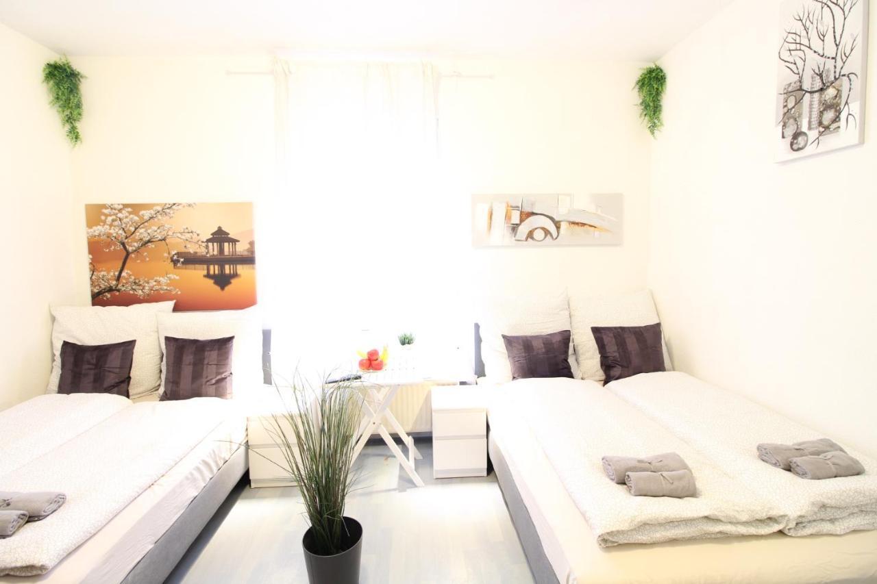 Downtown Apartments Ulm - Im Herzen Von Ulm & Komfortable Boxspringbetten ภายนอก รูปภาพ